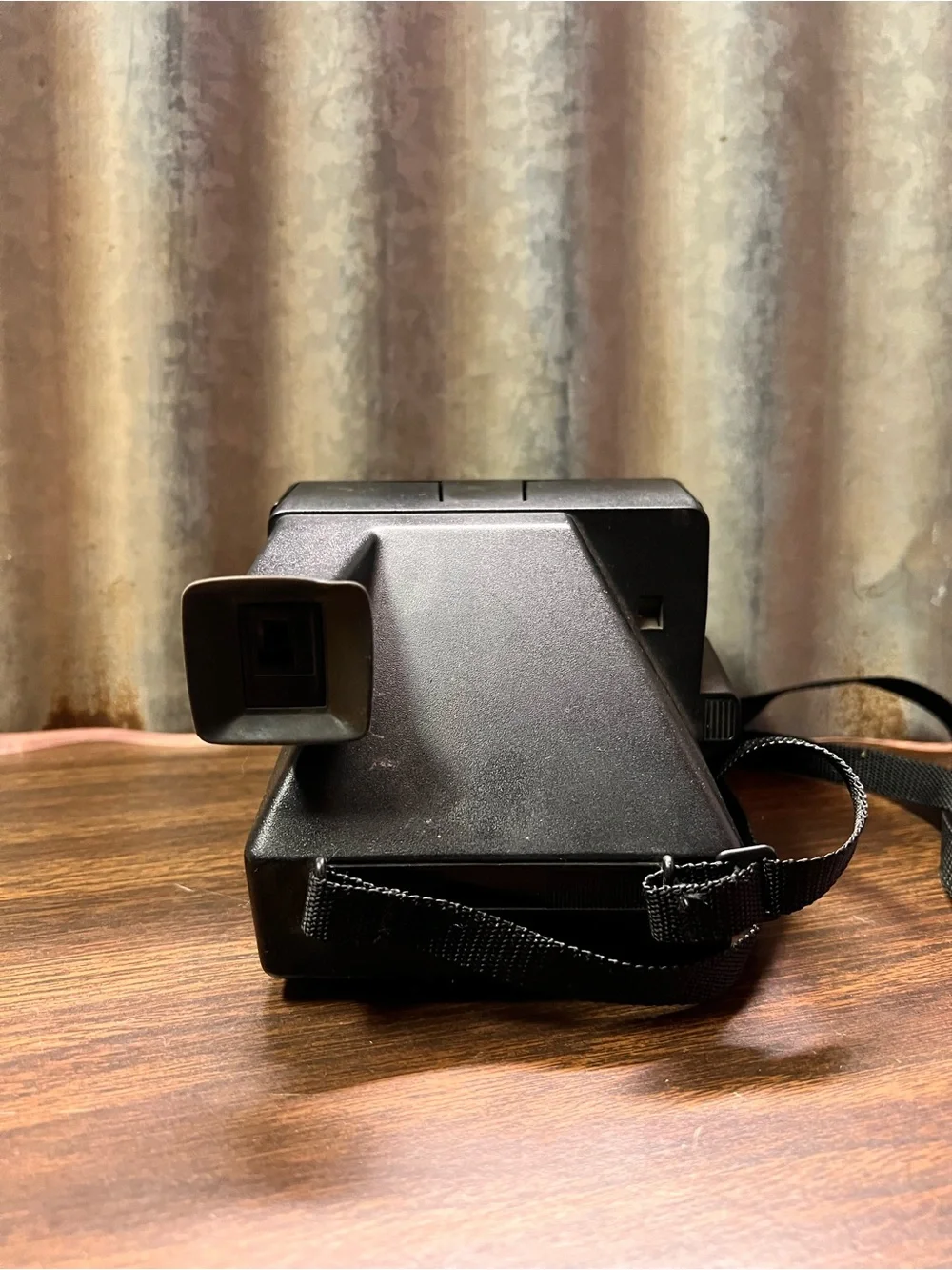 Polaroid 600 Autofocus 660 Instant Camera - Black with Rainbow Logo